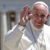 La Muerte del Papa Francisco: Entre el Amor Humano y la Ruptura con la Tradición